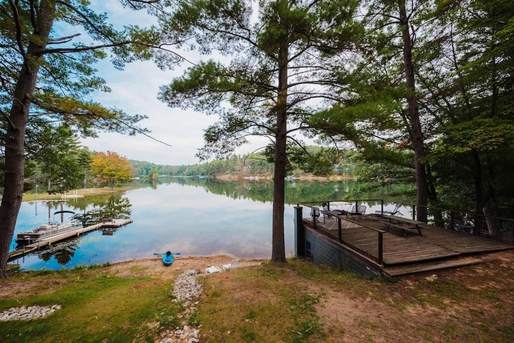 Arbutus Lake 3 Bedroom Cottage Traverse City Exterior foto