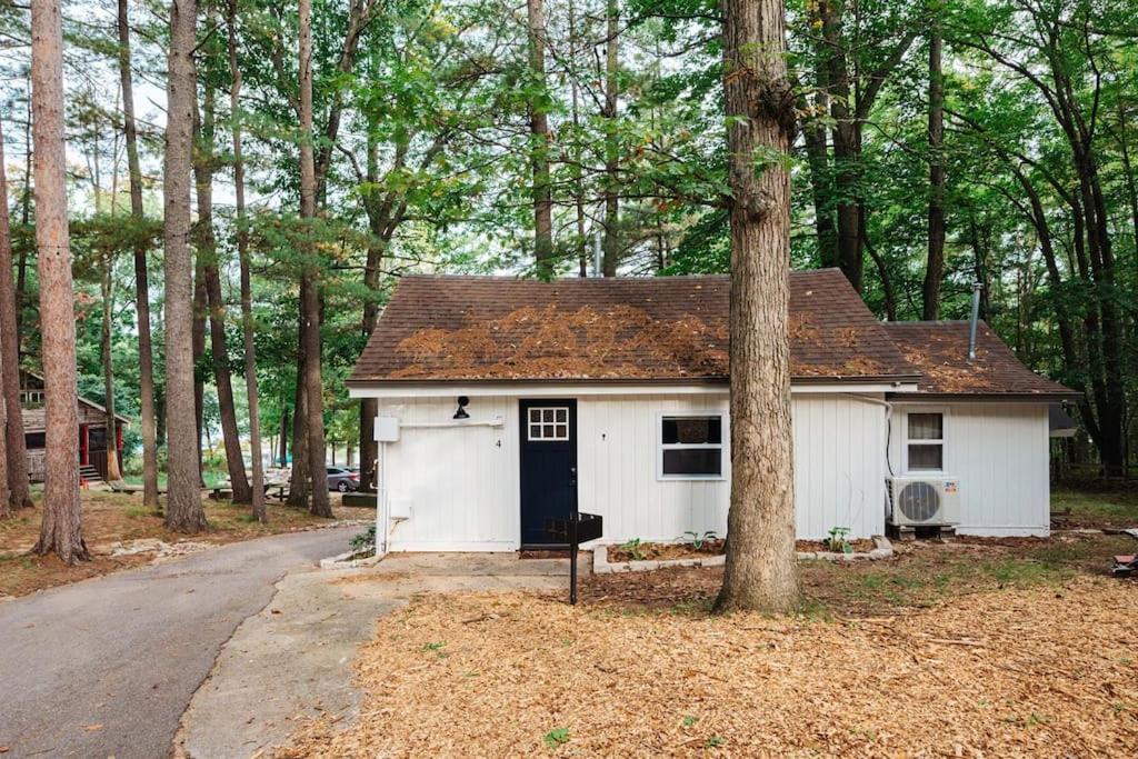 Arbutus Lake 3 Bedroom Cottage Traverse City Exterior foto