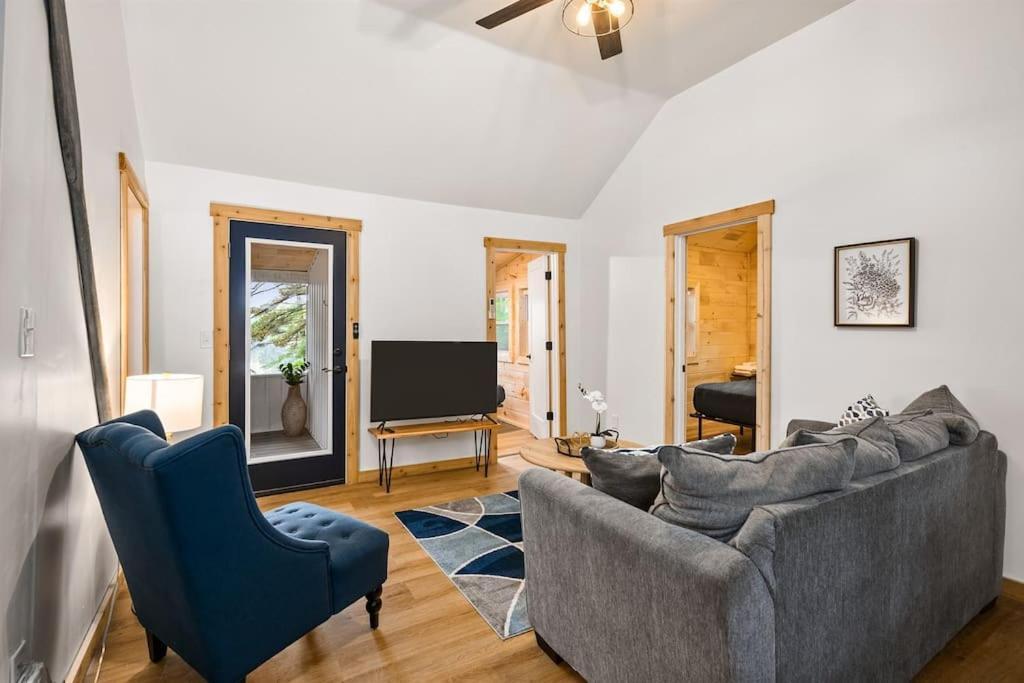 Arbutus Lake 3 Bedroom Cottage Traverse City Exterior foto