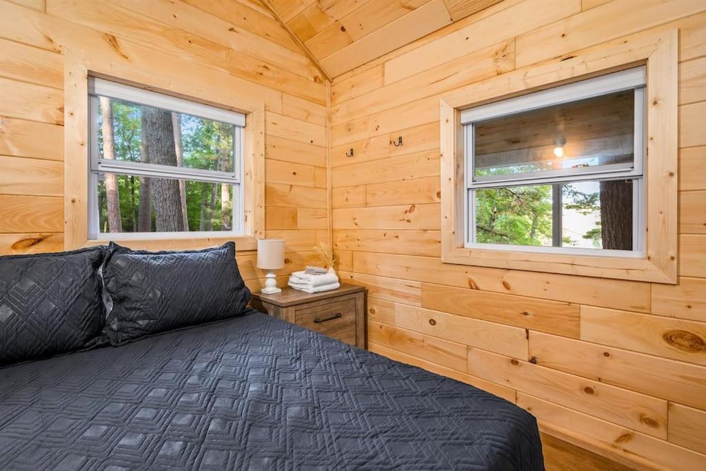 Arbutus Lake 3 Bedroom Cottage Traverse City Exterior foto